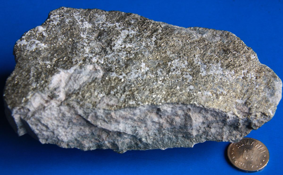 Andezit mineralizat