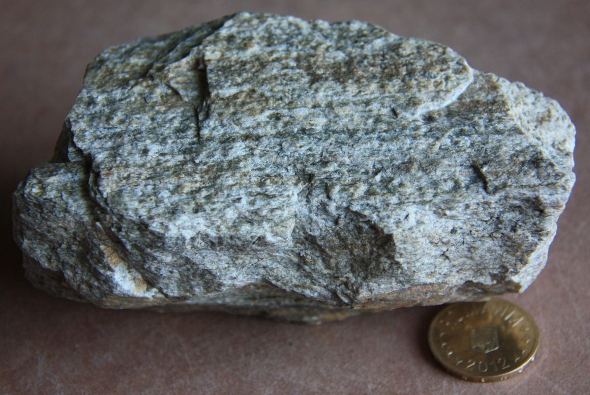 Rocă albă porfirogenă