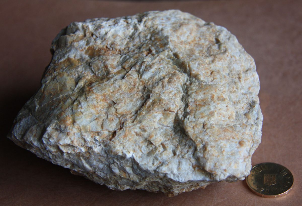 Metatuf riolitic