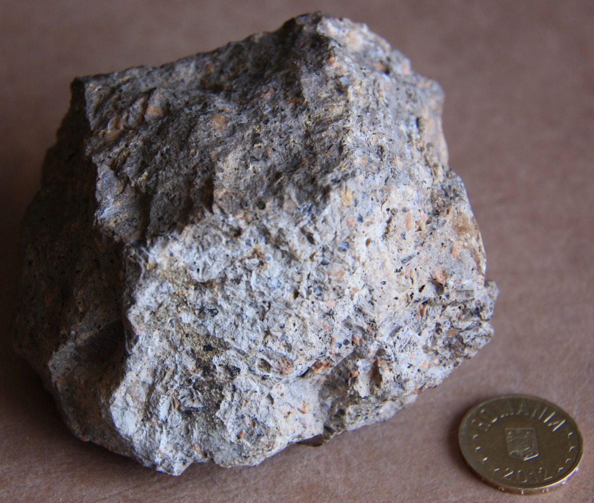 Microgranit filonian cu biotit