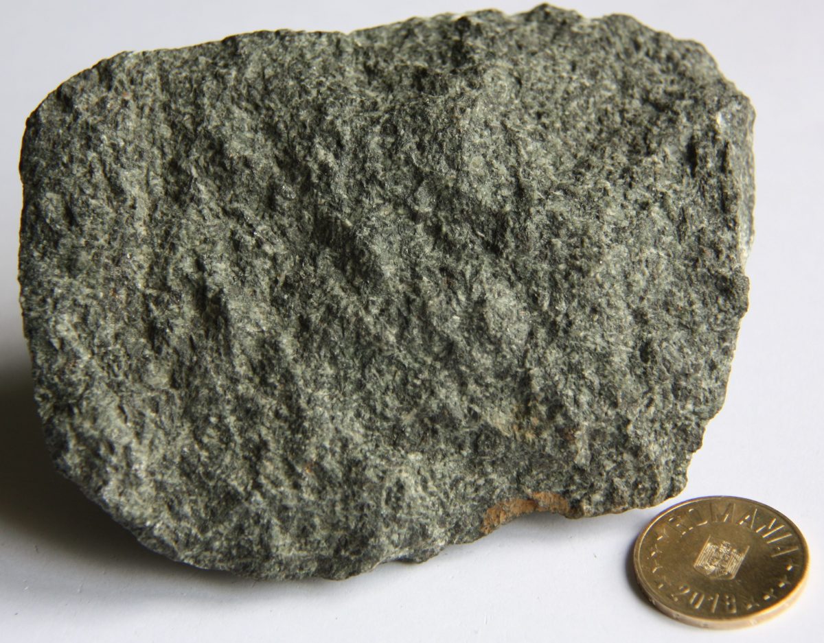Hiperstenit