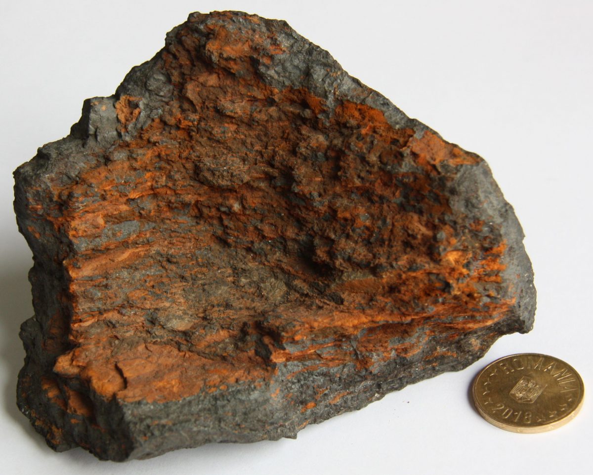Broştenit (amestec birnessit, todorokit şi MnO2)