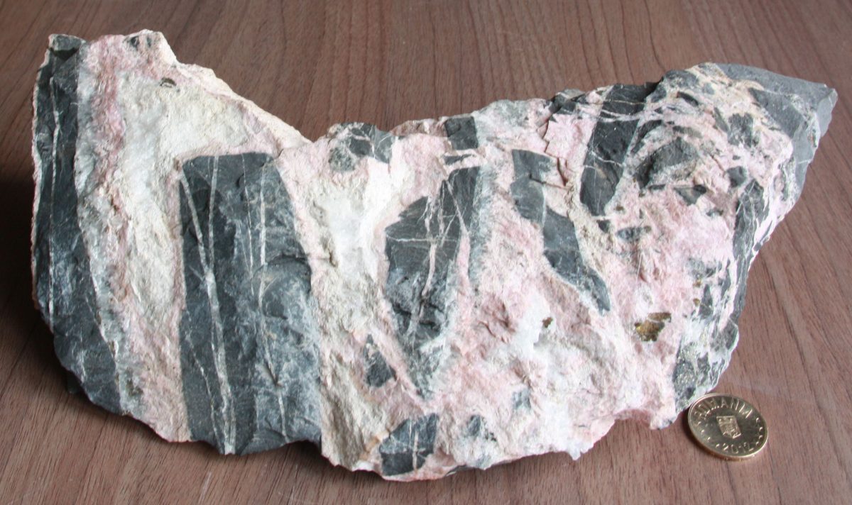 Breccia dyke