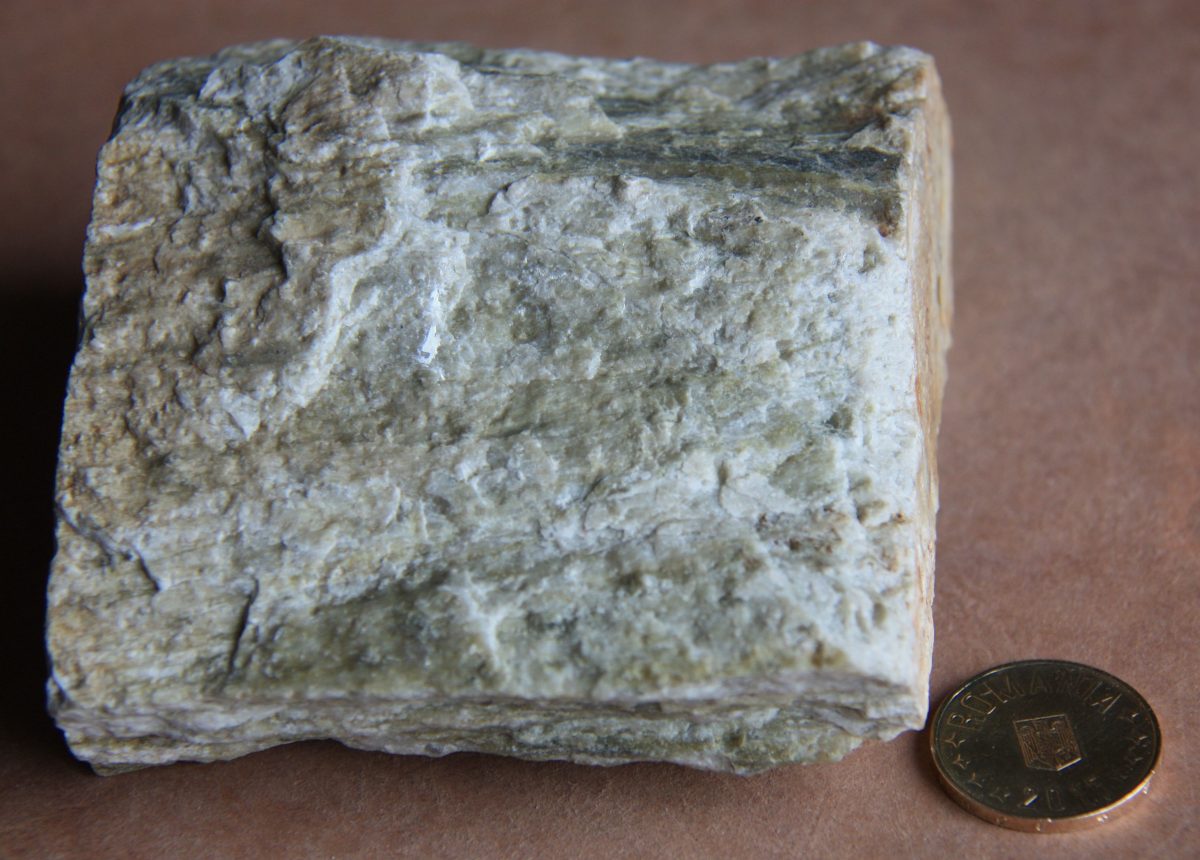 Metatuf riolitic