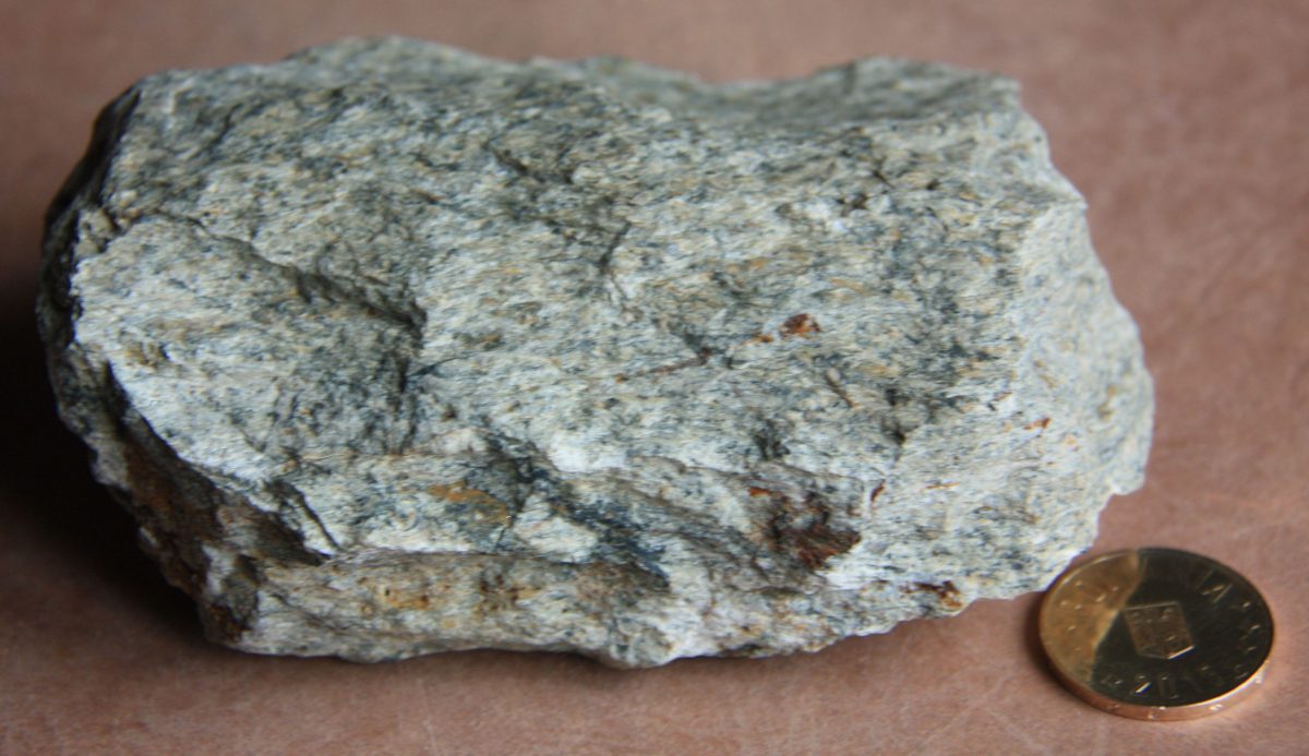 Metatuf riolitic
