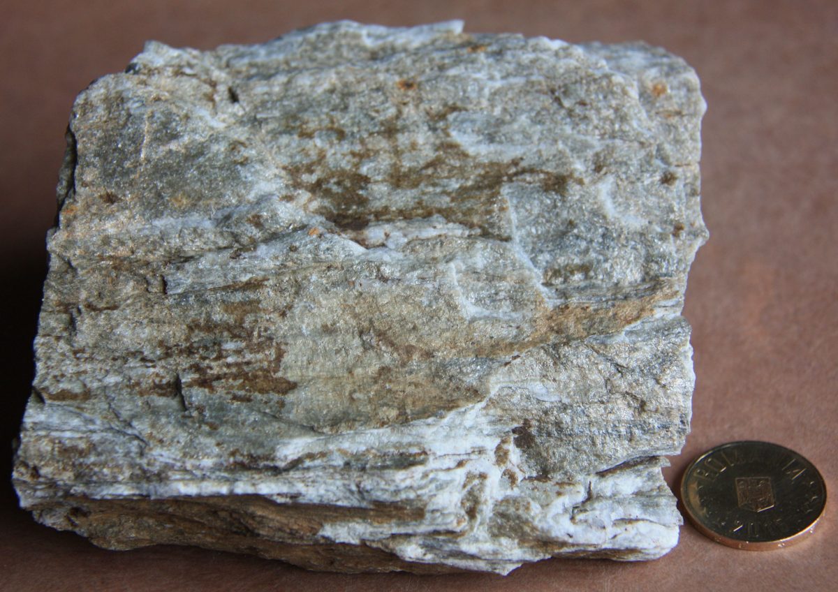 Metatuf riolitic