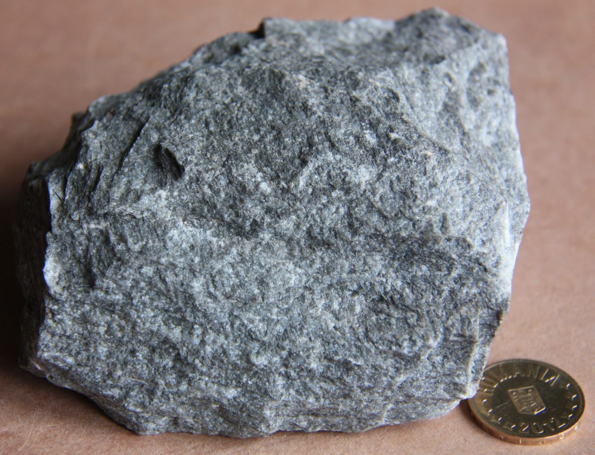 Metatuf riolitic