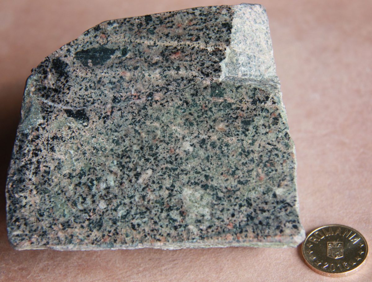 Micromelasienit