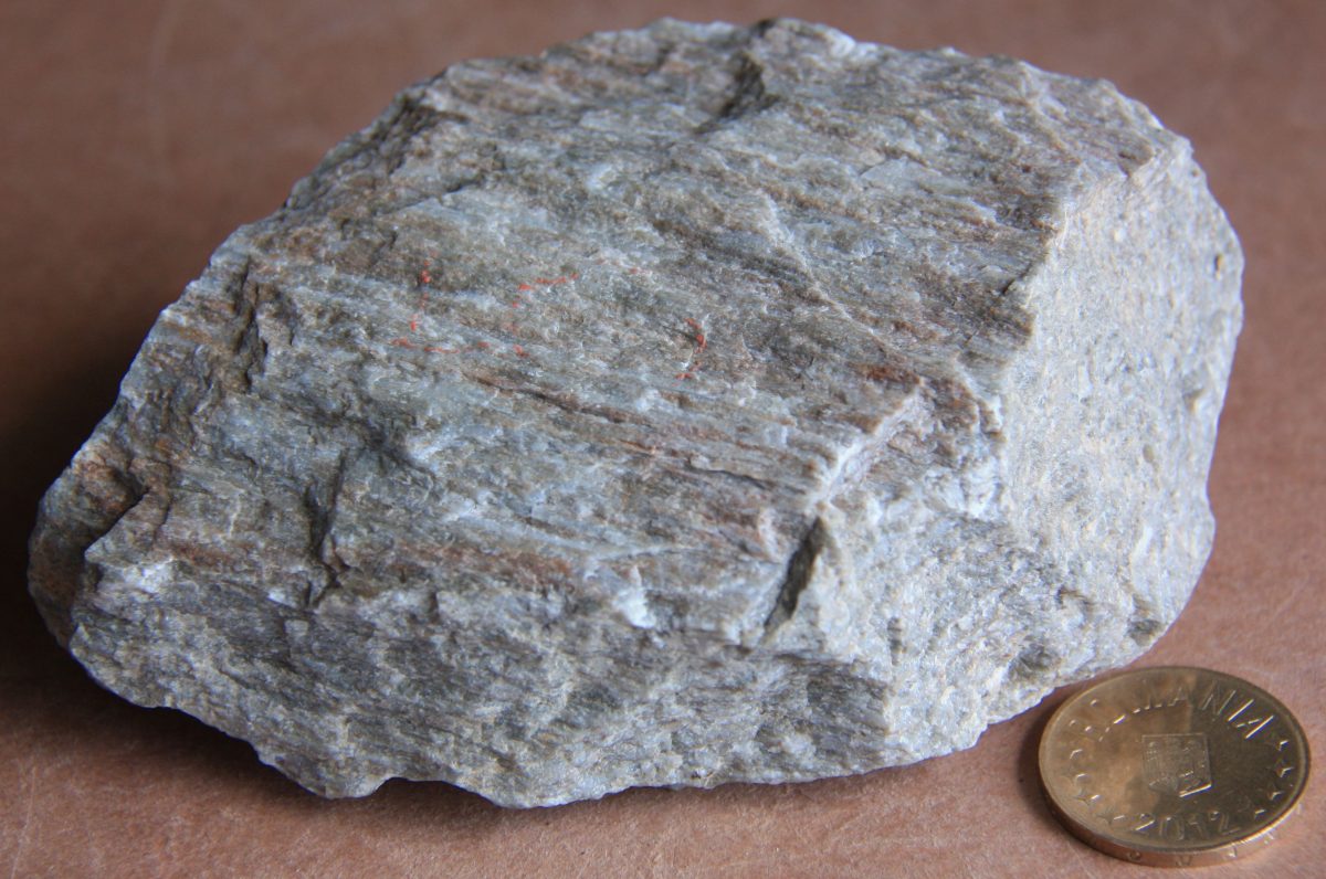 Rocă albă porfirogenă