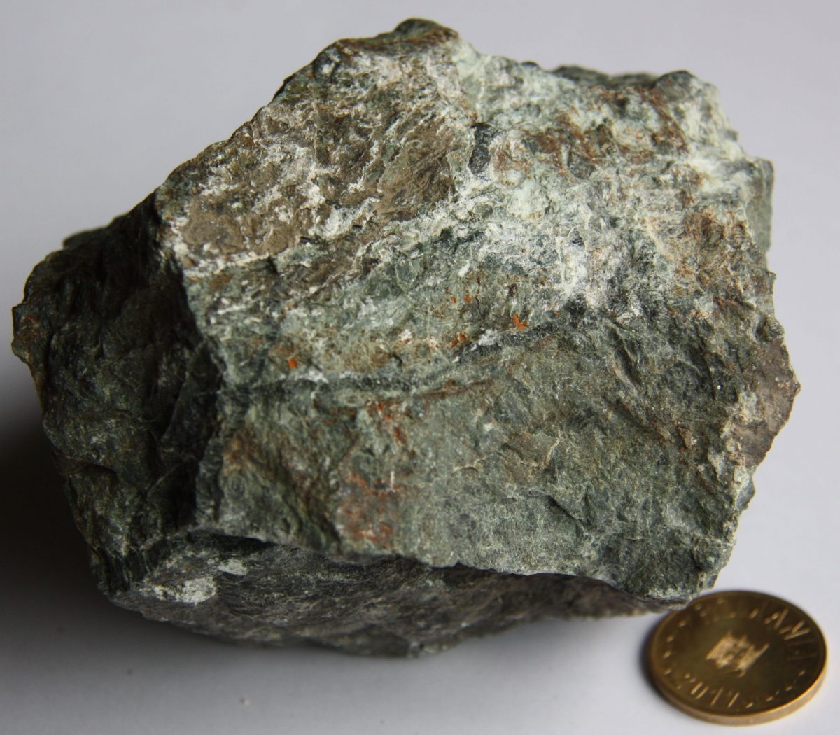 Serpentinit lherzolitic