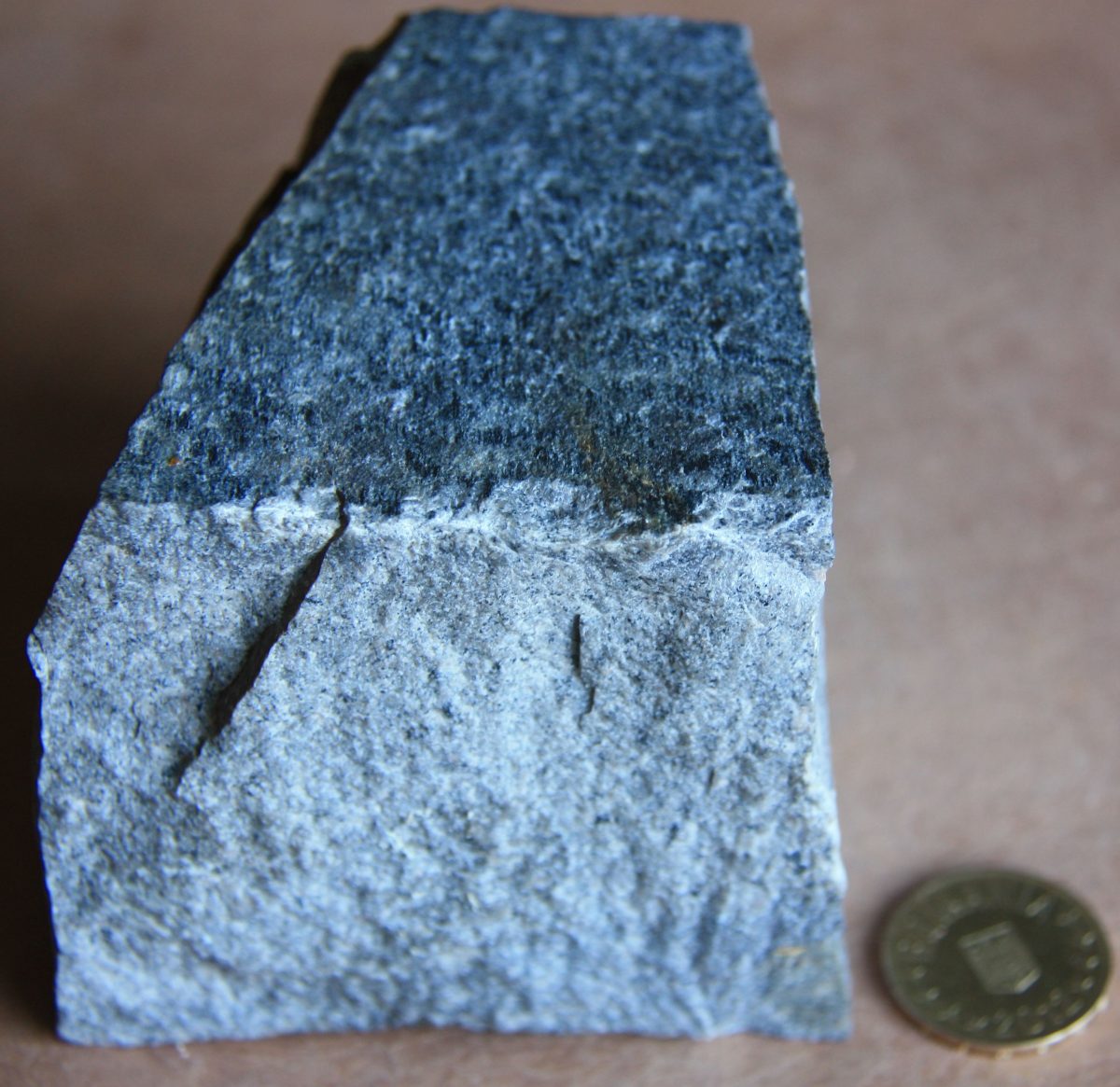 Granit cu riebeckit