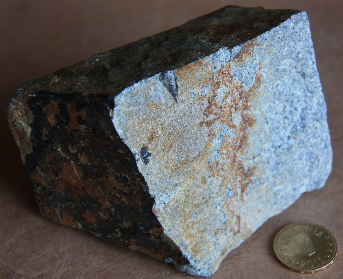 Granit cu riebeckit