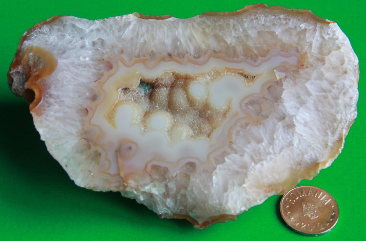 Agat (var. Calcedonie)