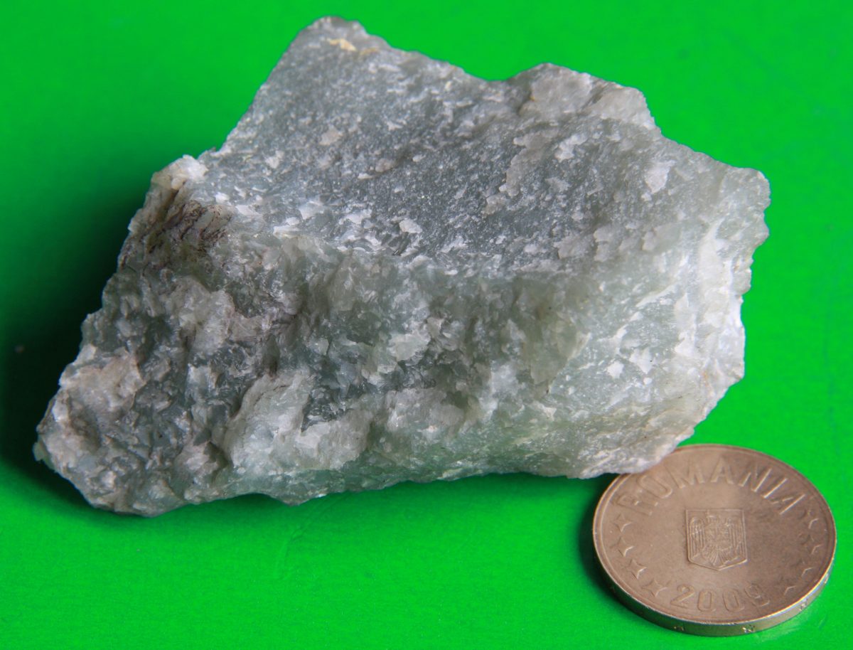 Nefrit (Jad)(var. Actinot)