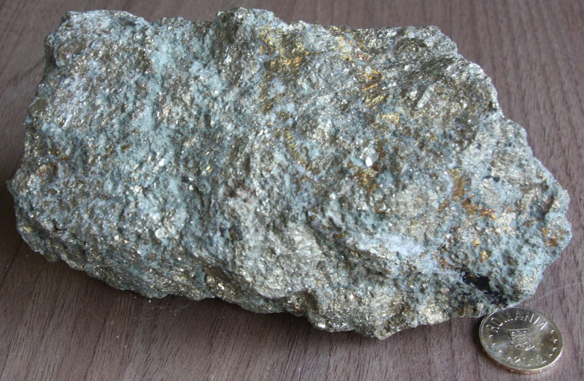 Calcopirită + Calcit + Cuarţ
