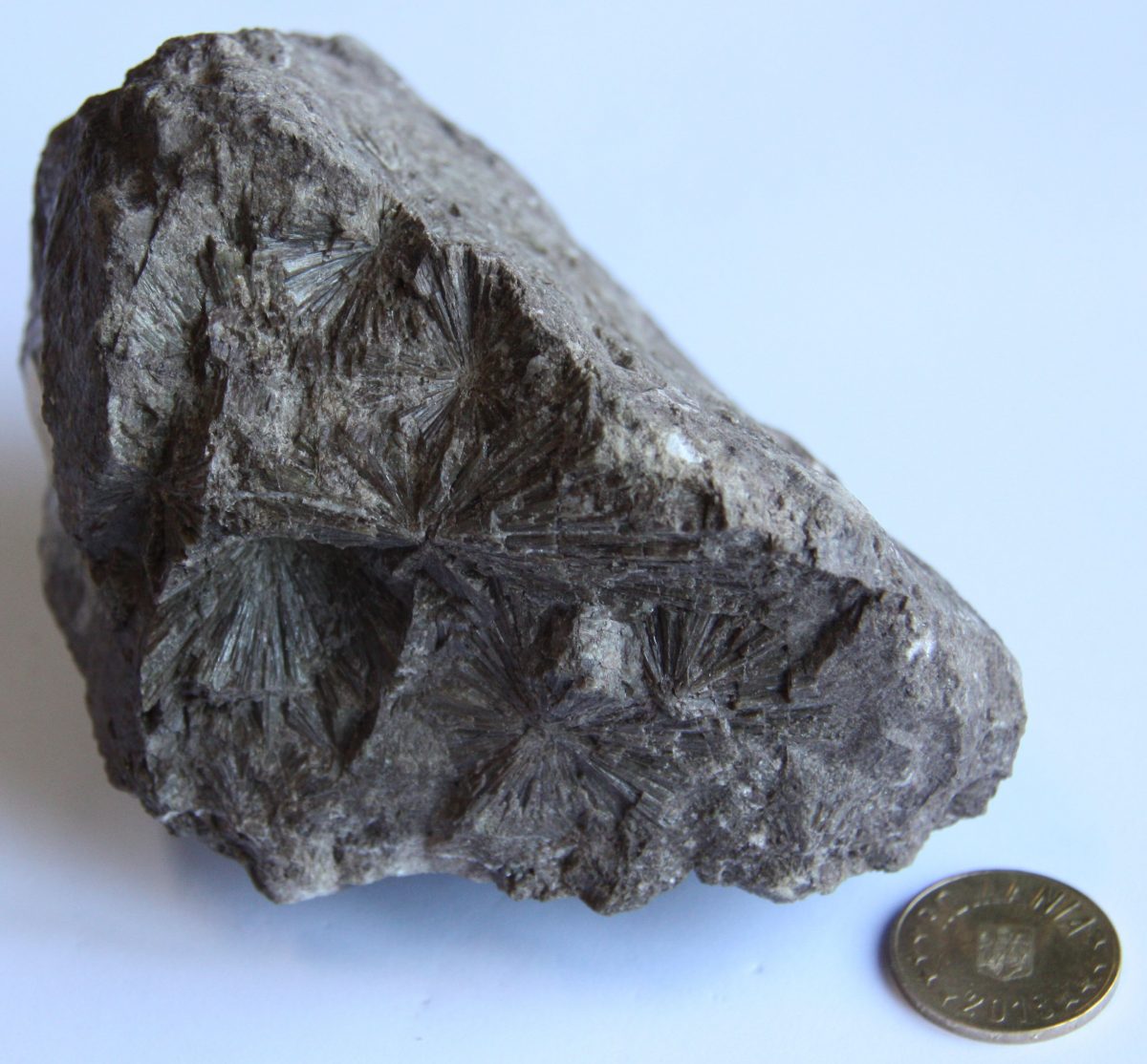 Skarn cu vezuvian