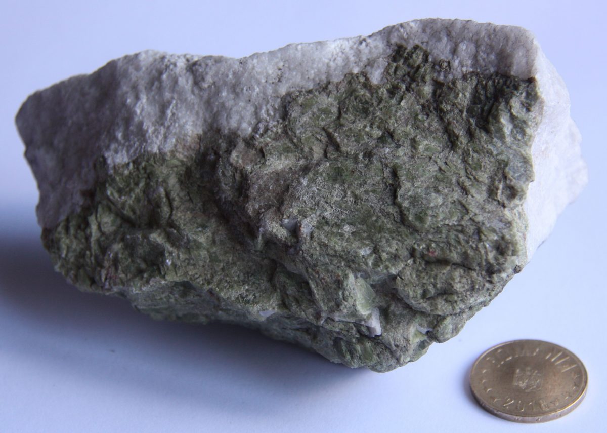 Skarn cu calcit şi epidot