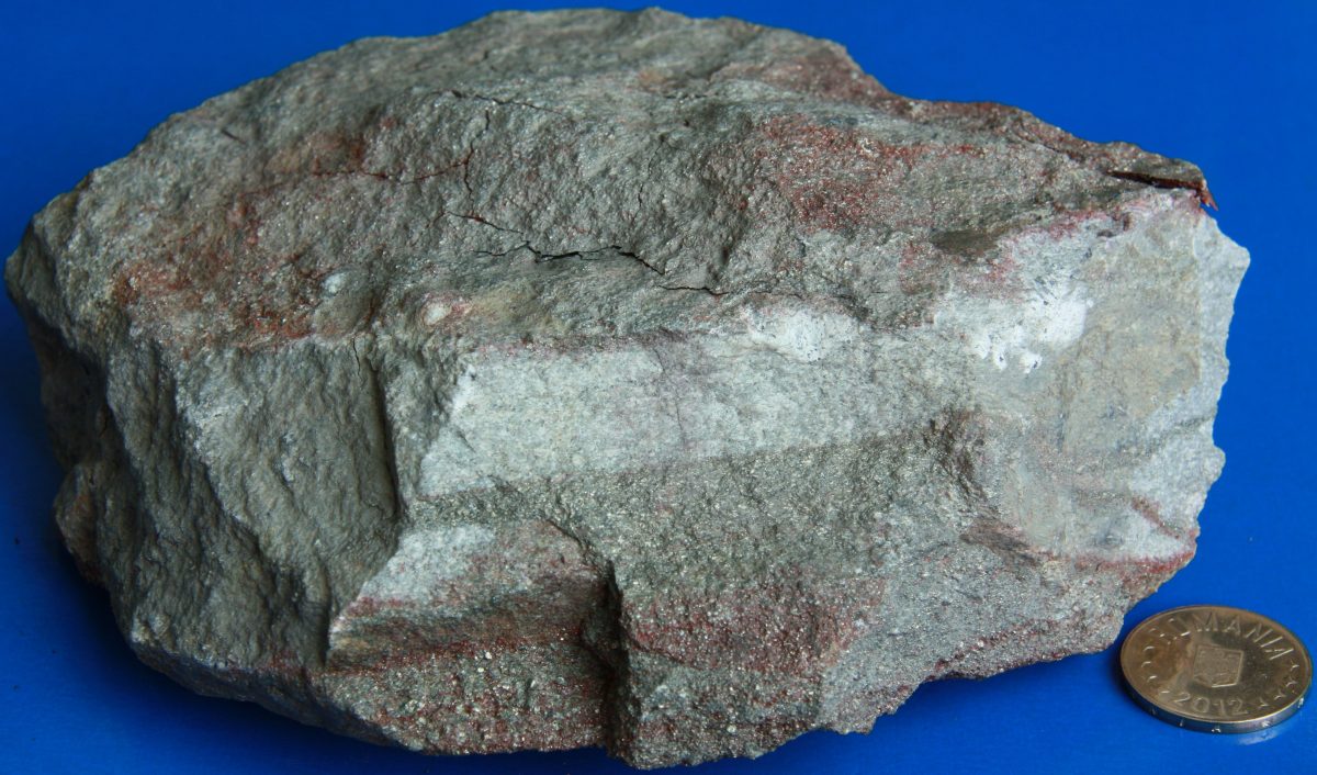 Minereu piritos diseminat