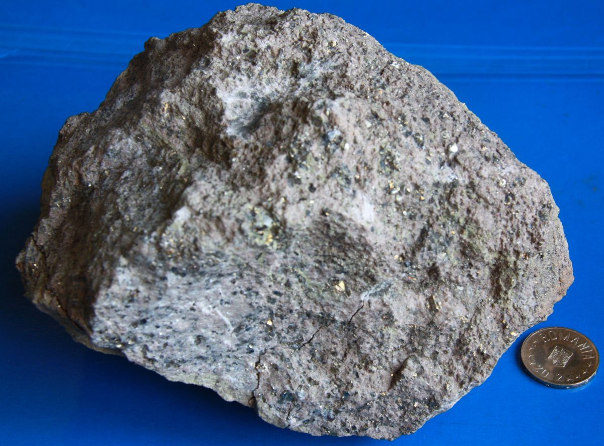 Skarn cu pirită şi galenă