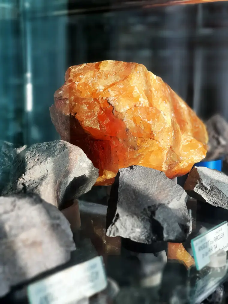Fotografie din Colecția de Mineralogie și Petrografie, imaginea 12