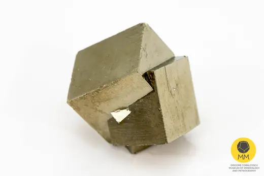 Pirită (concreșteri de cristale cubice)